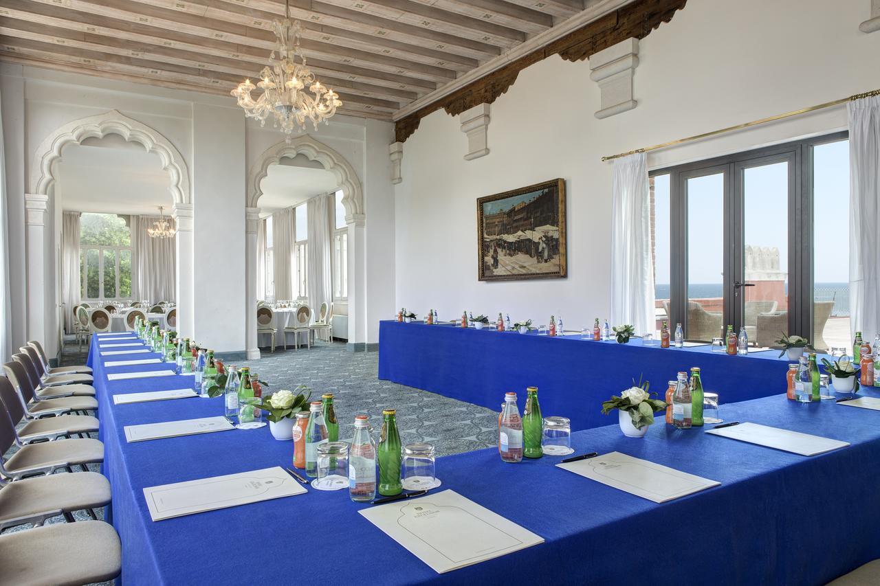 Hotel Excelsior Venice Венеция-Лидо Экстерьер фото