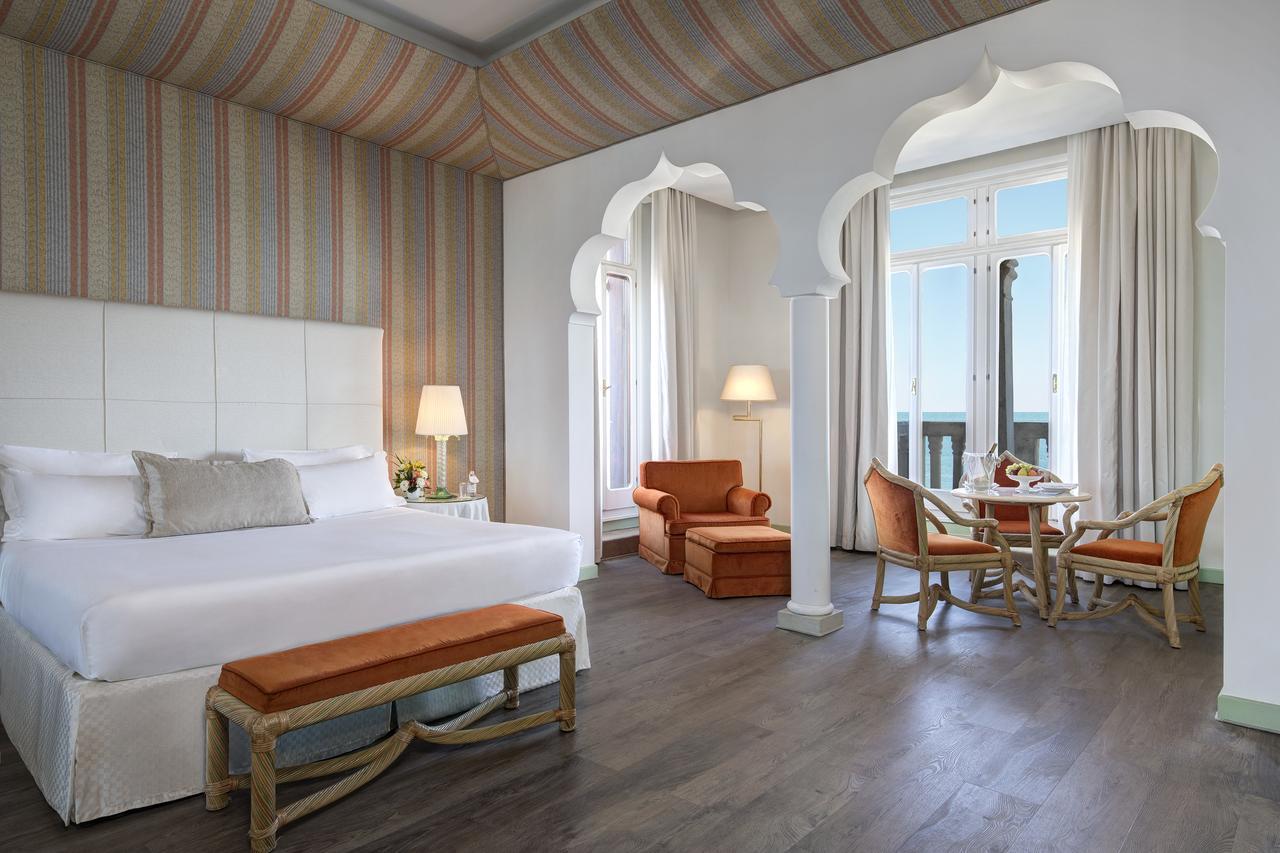 Hotel Excelsior Venice Венеция-Лидо Экстерьер фото